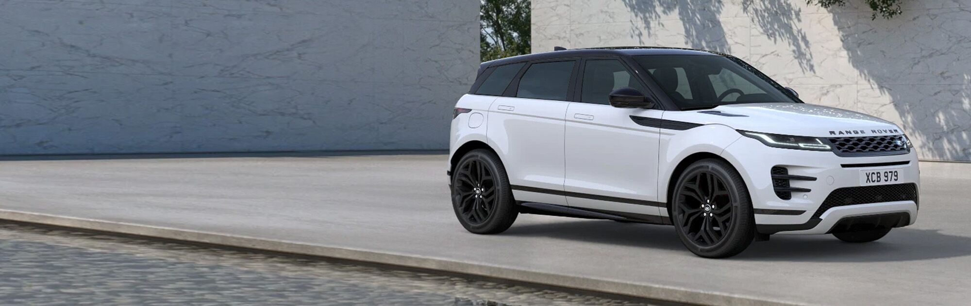 Range Rover Evoque P300 HST